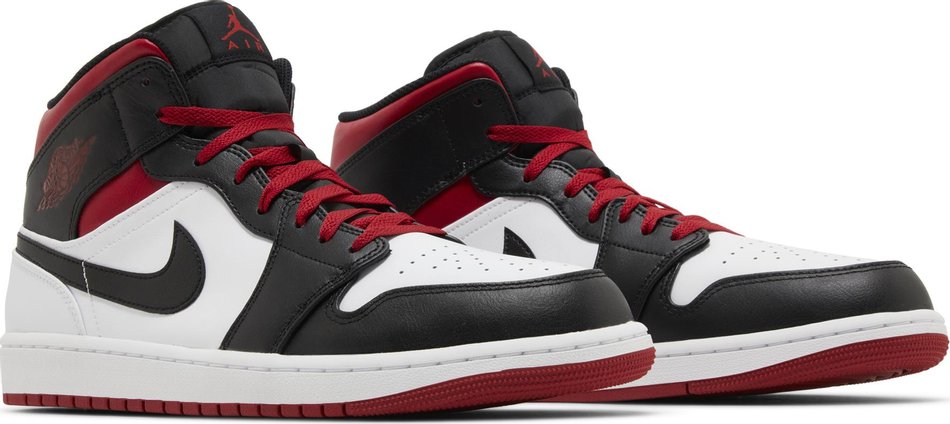 Air Jordan 1 Mid 'Gym Red Black Toe'