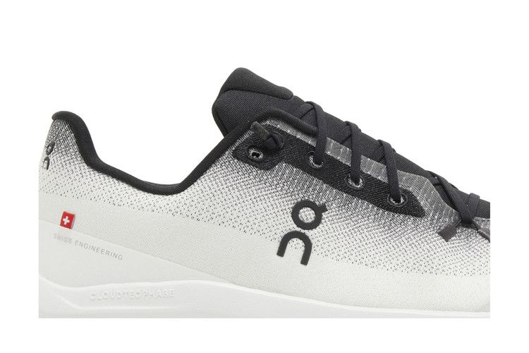 Cloudtilt 'Black Ivory' View 2