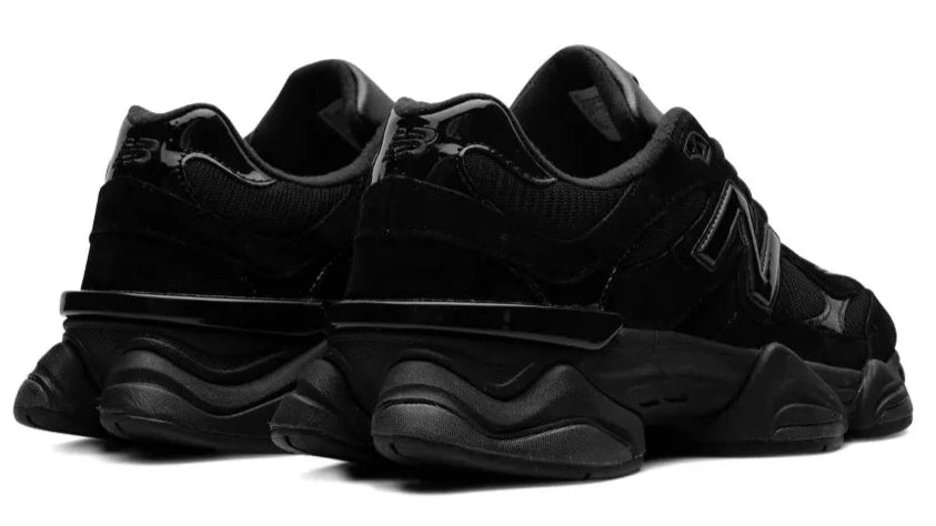 New Balance 9060 Triple Black