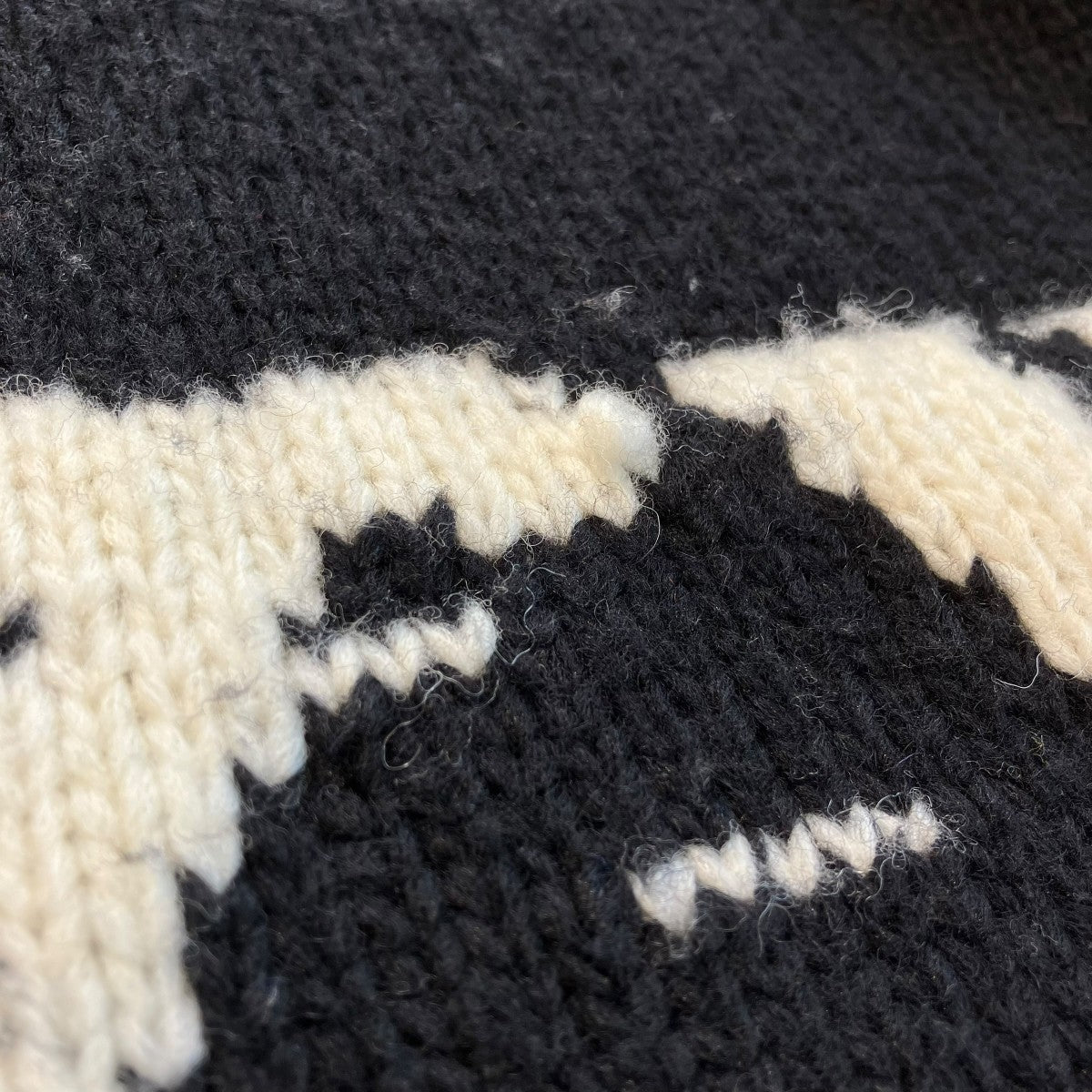 Off-White Turtleneck Knit White/Black - Pre-owned