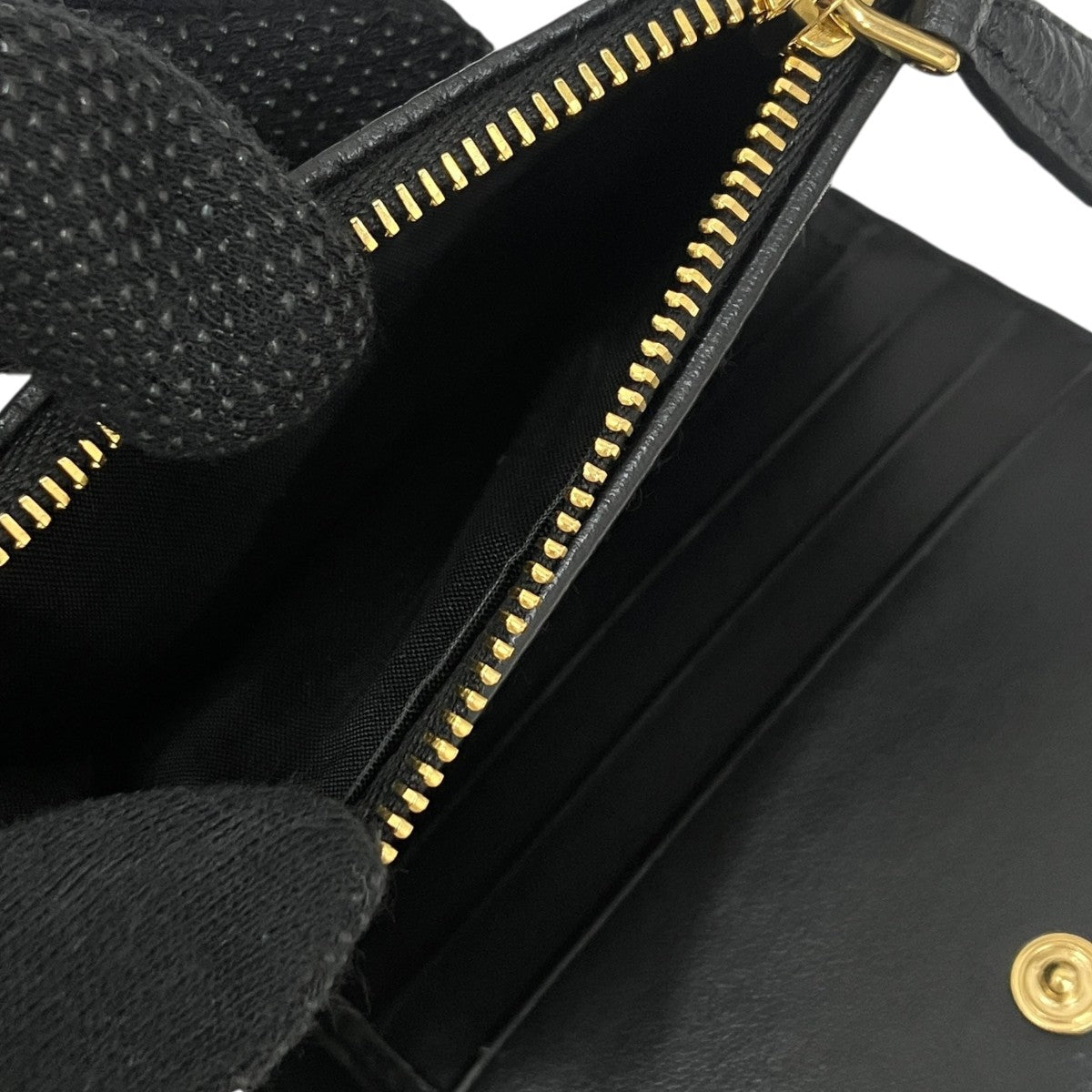 Prada Saffiano Triangolo Bifold Wallet Black / Gold - Pre-owned