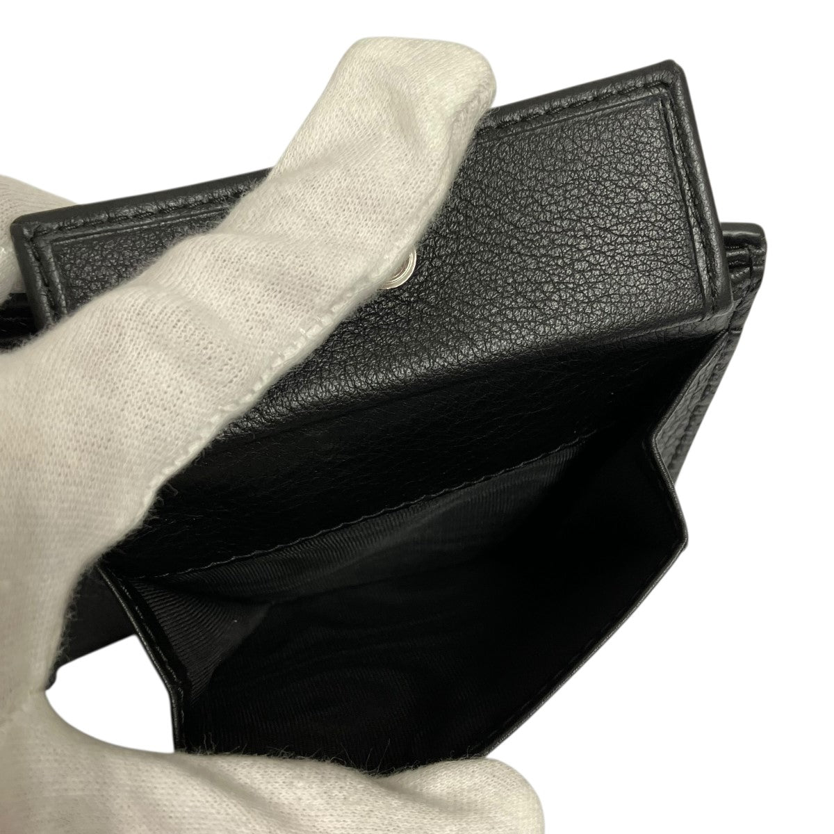 Prada Soft Calf Compact Wallet Bifold Wallet Black - Pre-owned