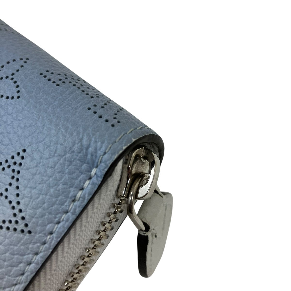 Louis Vuitton Zippy Wallet Mahina Blue - Pre-owned