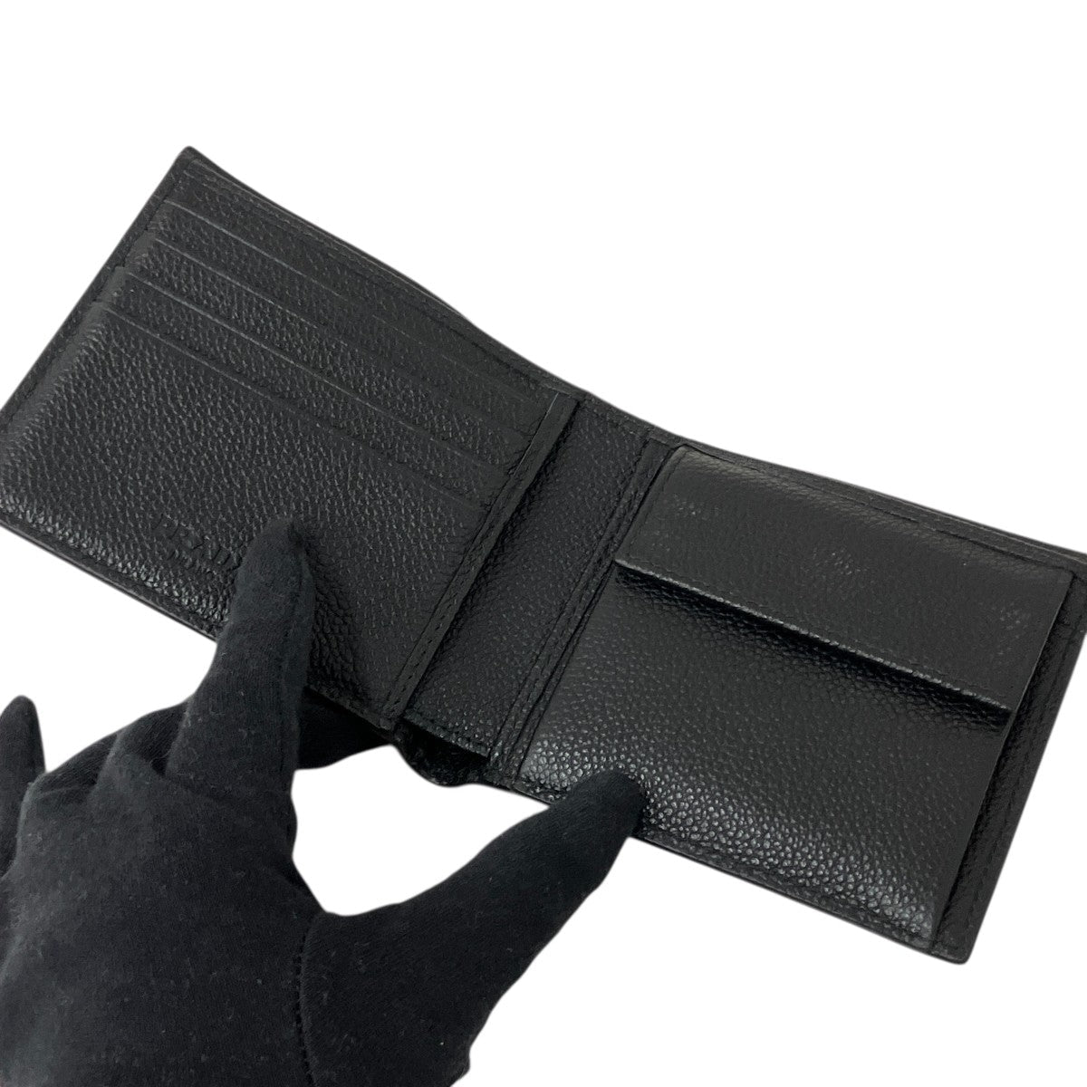 Prada Bifold Wallet Black - Pre-owned