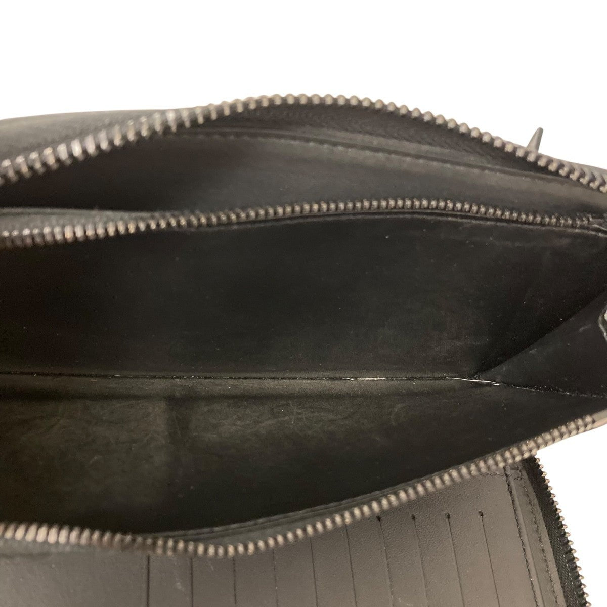 Louis Vuitton Zippy Wallet Vertical Long Wallet Black - Pre-owned