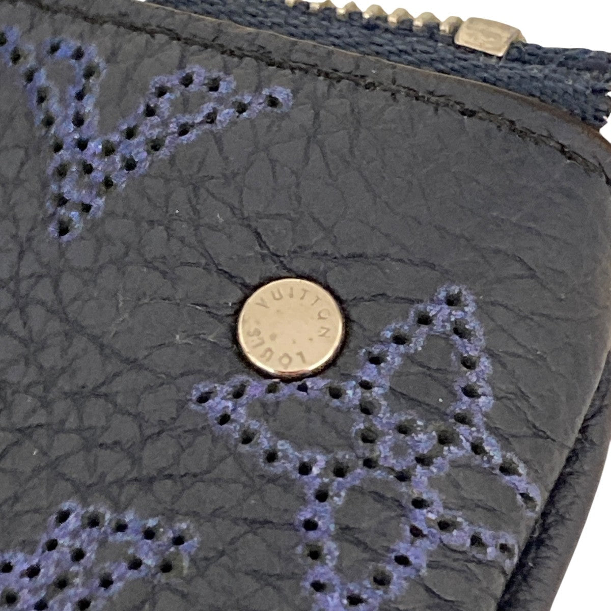 Louis Vuitton Mahina Pochette Cle Navy - Pre-owned
