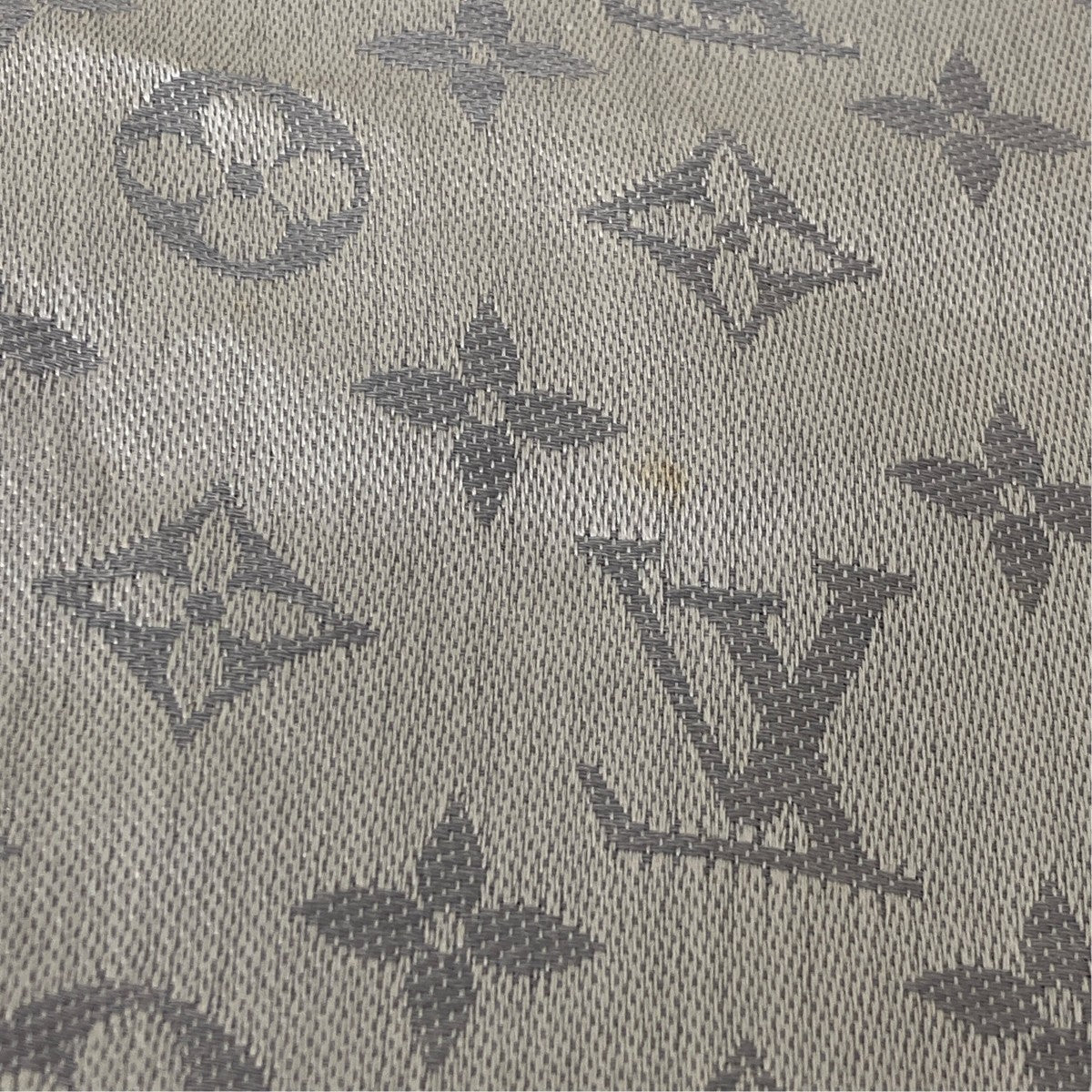 Louis Vuitton Shawl Monogram Denim Griperle Stole Silver - Pre-owned