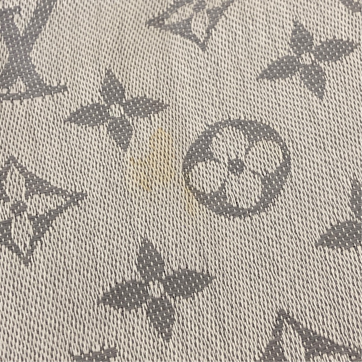 Louis Vuitton Shawl Monogram Denim Griperle Stole Silver - Pre-owned