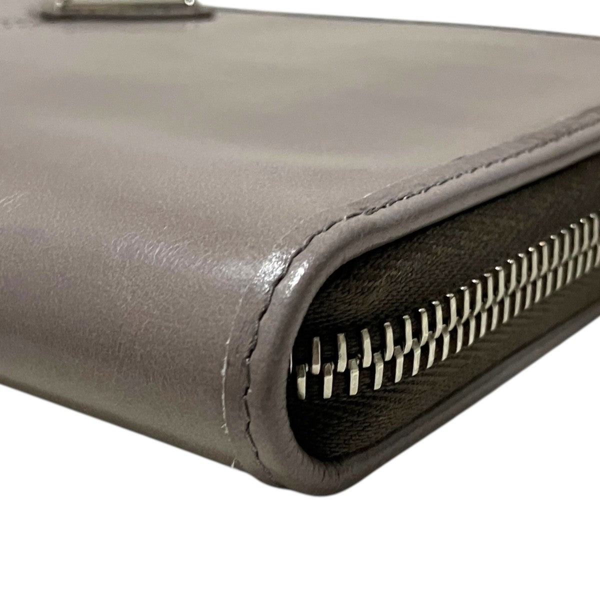 Prada Round Zip Wallet Gray - Pre-owned