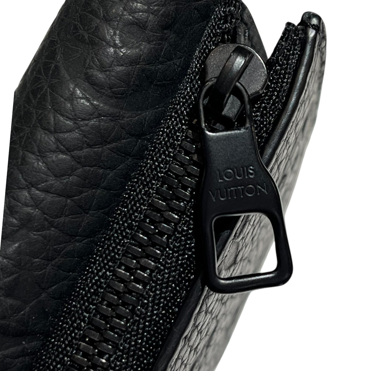 Louis Vuitton Portefeuille Pilot Compact Wallet Black - Pre-owned
