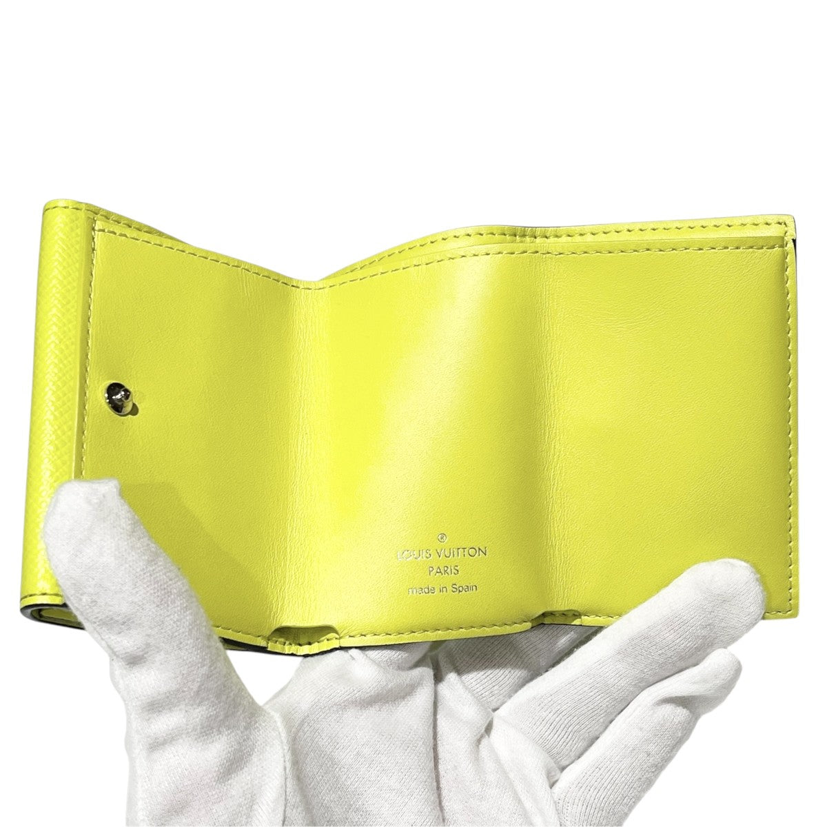 Louis Vuitton Taigarama Discovery Compact Wallet Compact Wallet Yellow - Pre-owned