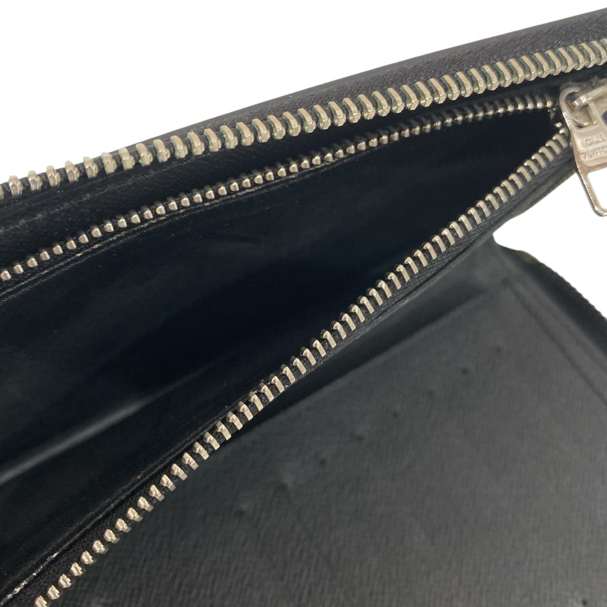Louis Vuitton Zippy Wallet Vertical Black - Pre-owned