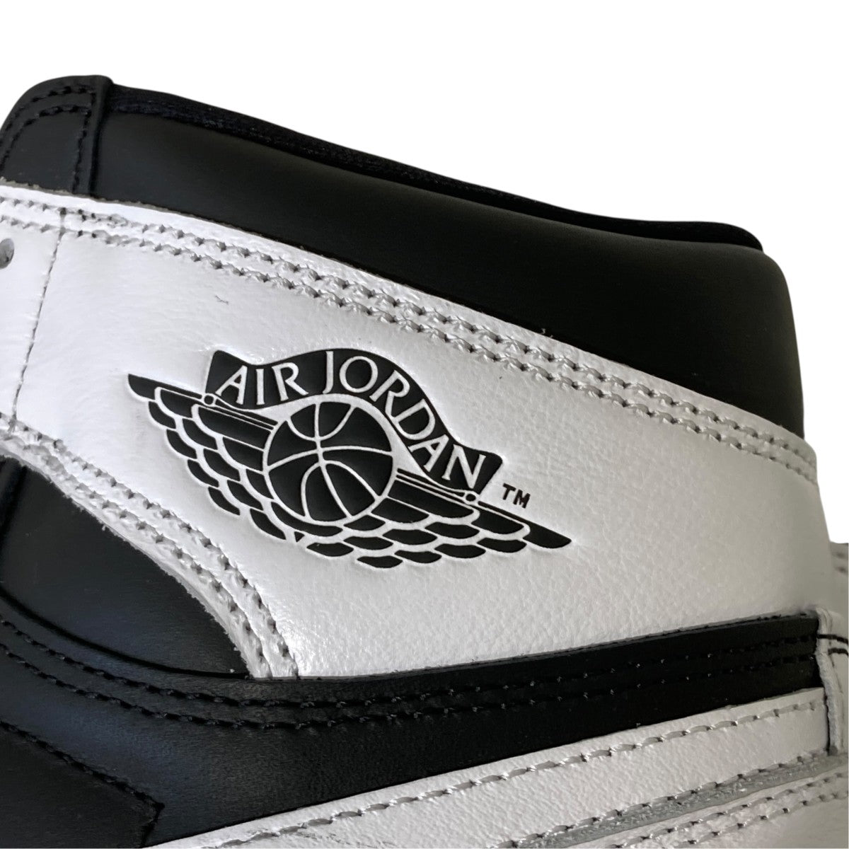 Air Jordan 1 Retro High OG DZ5485-010 - Pre-owned