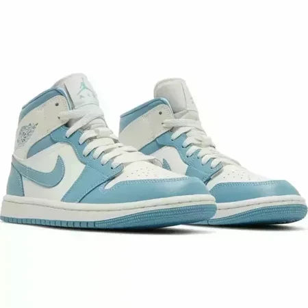 Air Jordan 1 Mid UNC