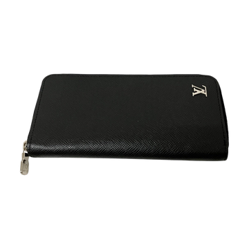 Louis Vuitton Taiga Zippy Wallet Vertical Round Zip Long Wallet Black - Pre-owned