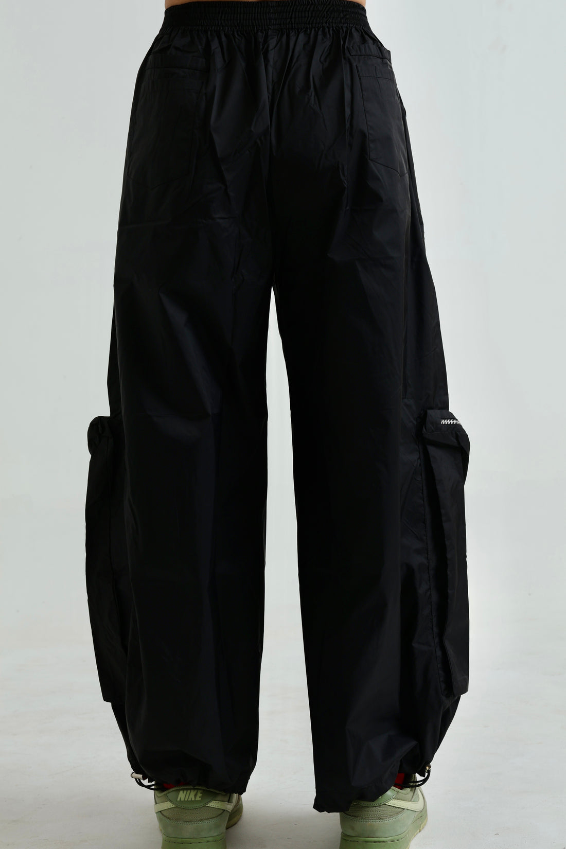 PARACHUTE PANTS