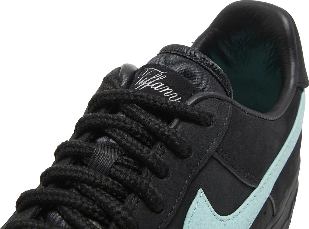 Nike sb online tiffany for sale